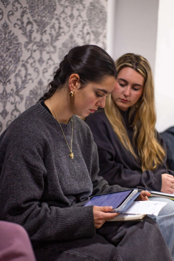 Pruebas de acceso a Estudio V